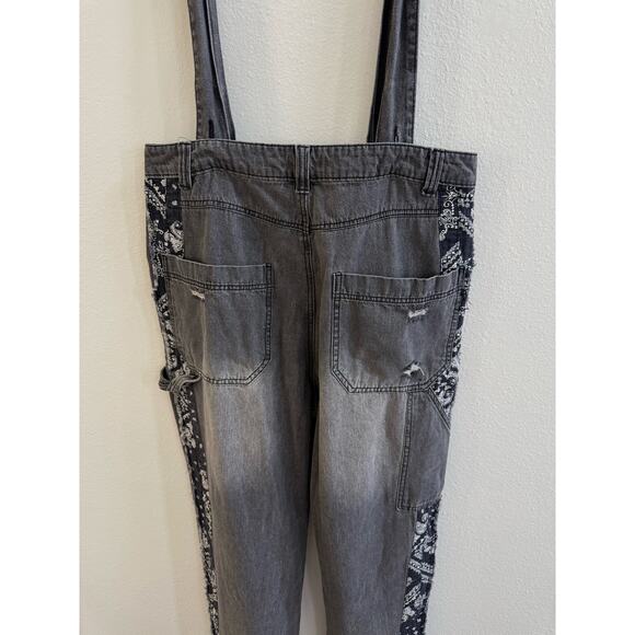 Easel Black Distressed Bandana Jeans Suspenders Overalls size Large - Picture 5 of 15